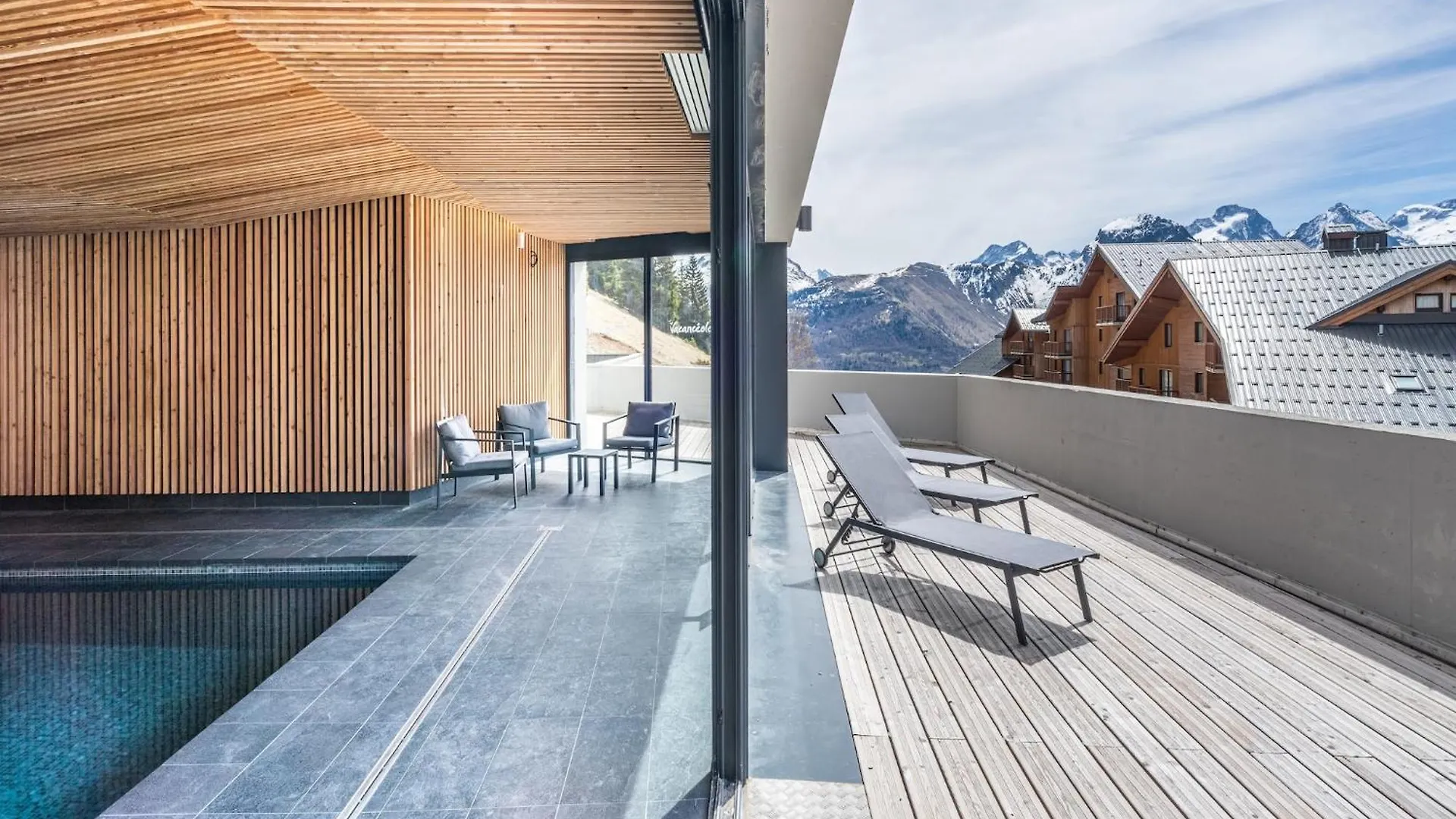 New Apartments By The Slopes In L'Alpe D'Huez